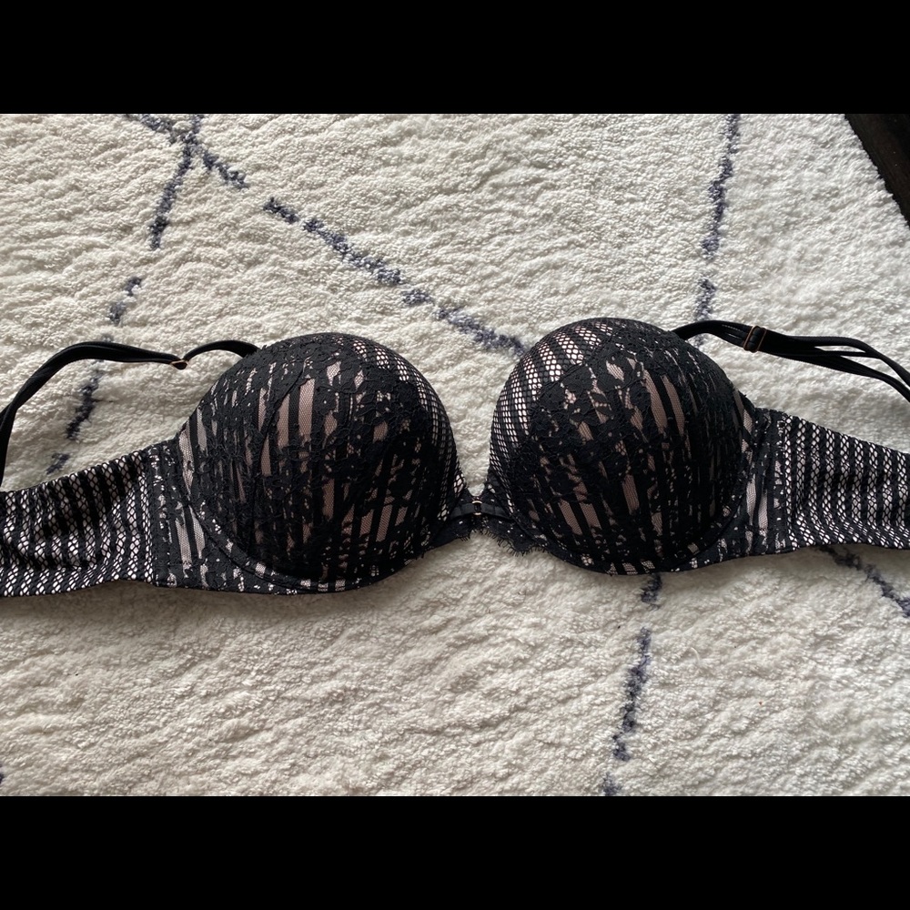 Victoria’s Secret very sexy push up bra